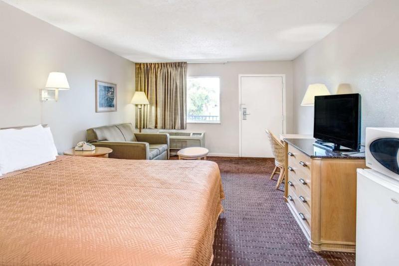 Super 8 By Wyndham Kissimmee/Maingate/Orlando Area Ξενοδοχείο Celebration Εξωτερικό φωτογραφία