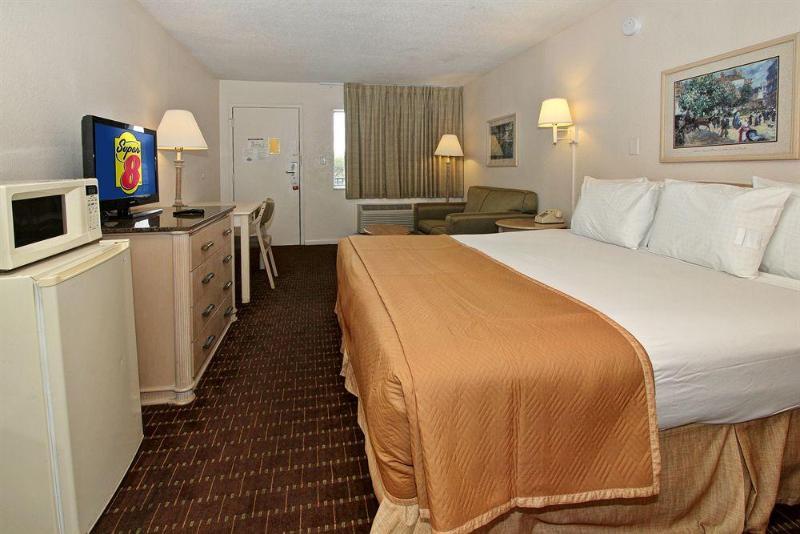 Super 8 By Wyndham Kissimmee/Maingate/Orlando Area Ξενοδοχείο Celebration Εξωτερικό φωτογραφία
