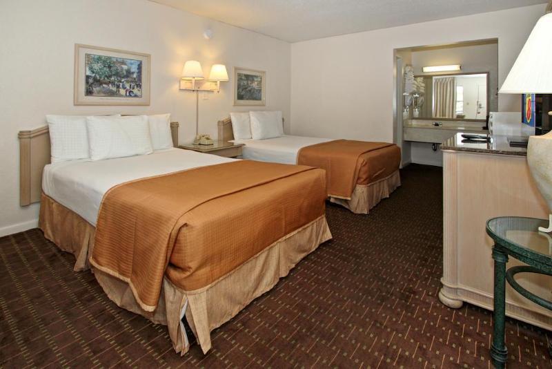 Super 8 By Wyndham Kissimmee/Maingate/Orlando Area Ξενοδοχείο Celebration Εξωτερικό φωτογραφία