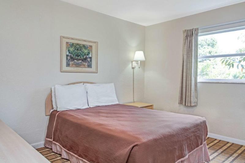 Super 8 By Wyndham Kissimmee/Maingate/Orlando Area Ξενοδοχείο Celebration Εξωτερικό φωτογραφία