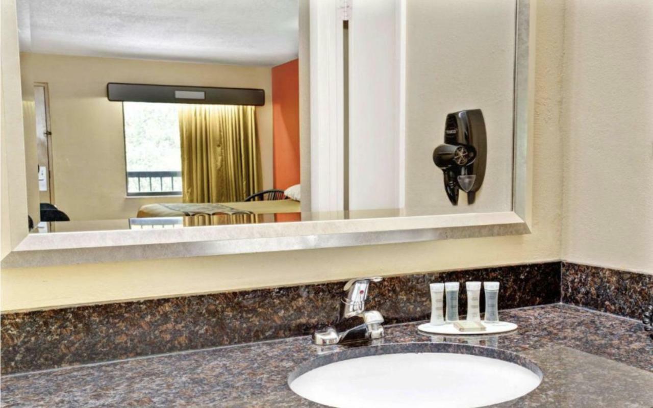Super 8 By Wyndham Kissimmee/Maingate/Orlando Area Ξενοδοχείο Celebration Εξωτερικό φωτογραφία